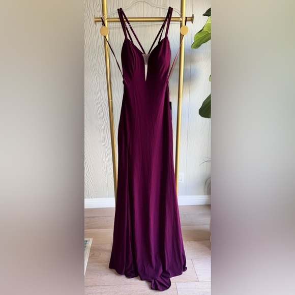 NEW La Femme Strappy Back Jersey Column Gown Size 0 in DarkBerry - Picture 8 of 9